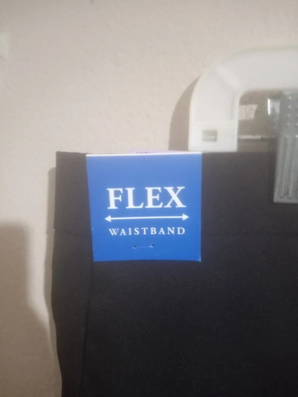 Haggar Men's All Day Comfort Slim-Straight Dress Pants 38x30 Black NWT MSRP $70 - Picture 3 of 10